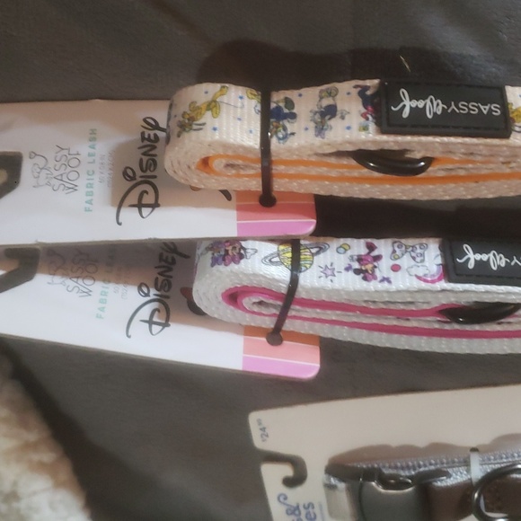 DISNEY DOG LEASH AND COLLARS SELLING ALL ITEMS ONE PRICE - Picture 2 of 3